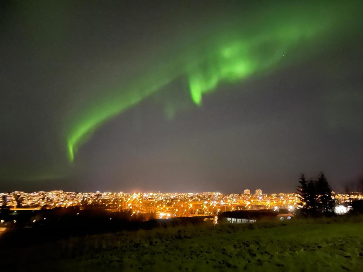 Big Villa Centrally Located In Reykjavik Ngoại thất bức ảnh