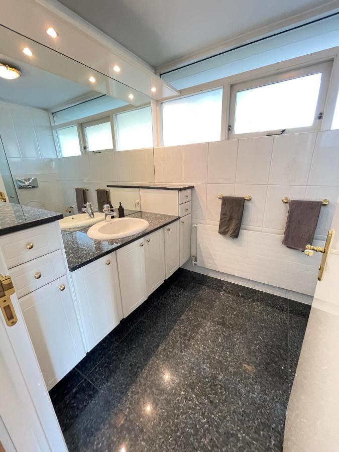 Big Villa Centrally Located In Reykjavik Ngoại thất bức ảnh